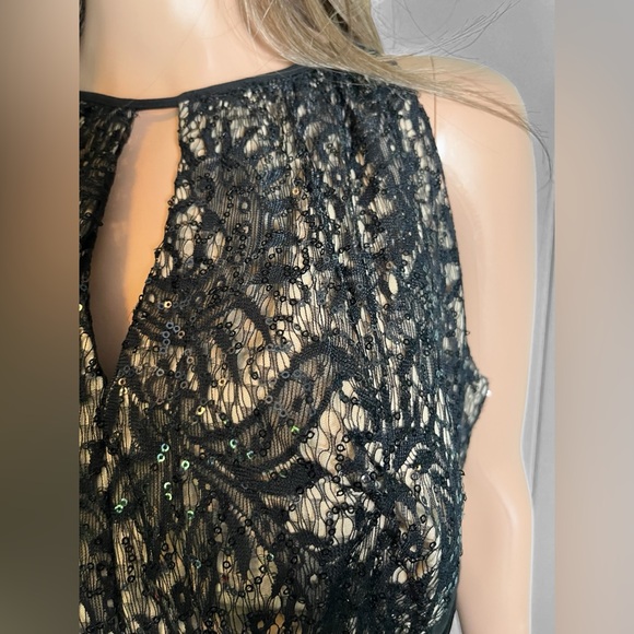 R&M Richards Black w/Lace Evening Dress. Cruise, Party, Cocktail. Size 10 - Picture 5 of 6